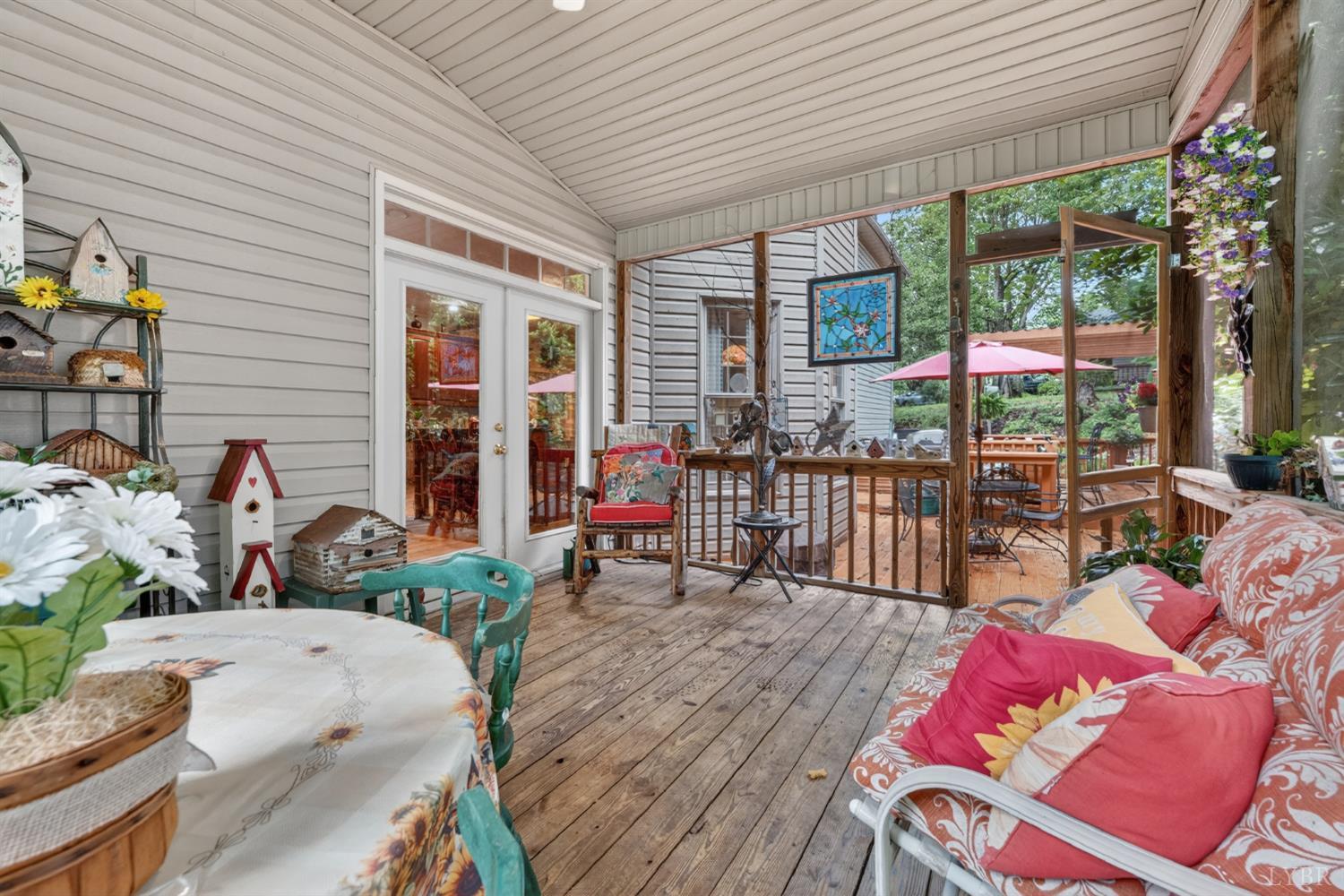 24 Queen Regent Court Blue Ridge, VA 24064 - Photo 46 of 73