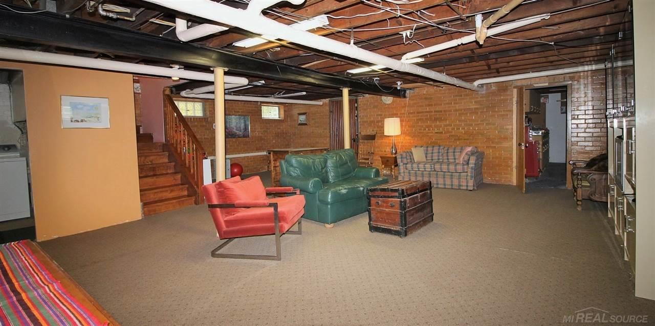867 Barrington Road Grosse Pointe Park, MI 48230 - Photo 48 of 53