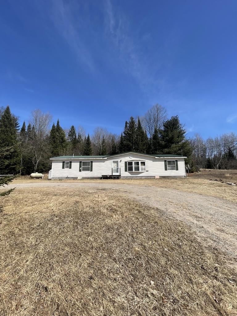 13595 Shire Road Wolverine, MI 49799 - Photo 1 of 8 1900551.JPG
