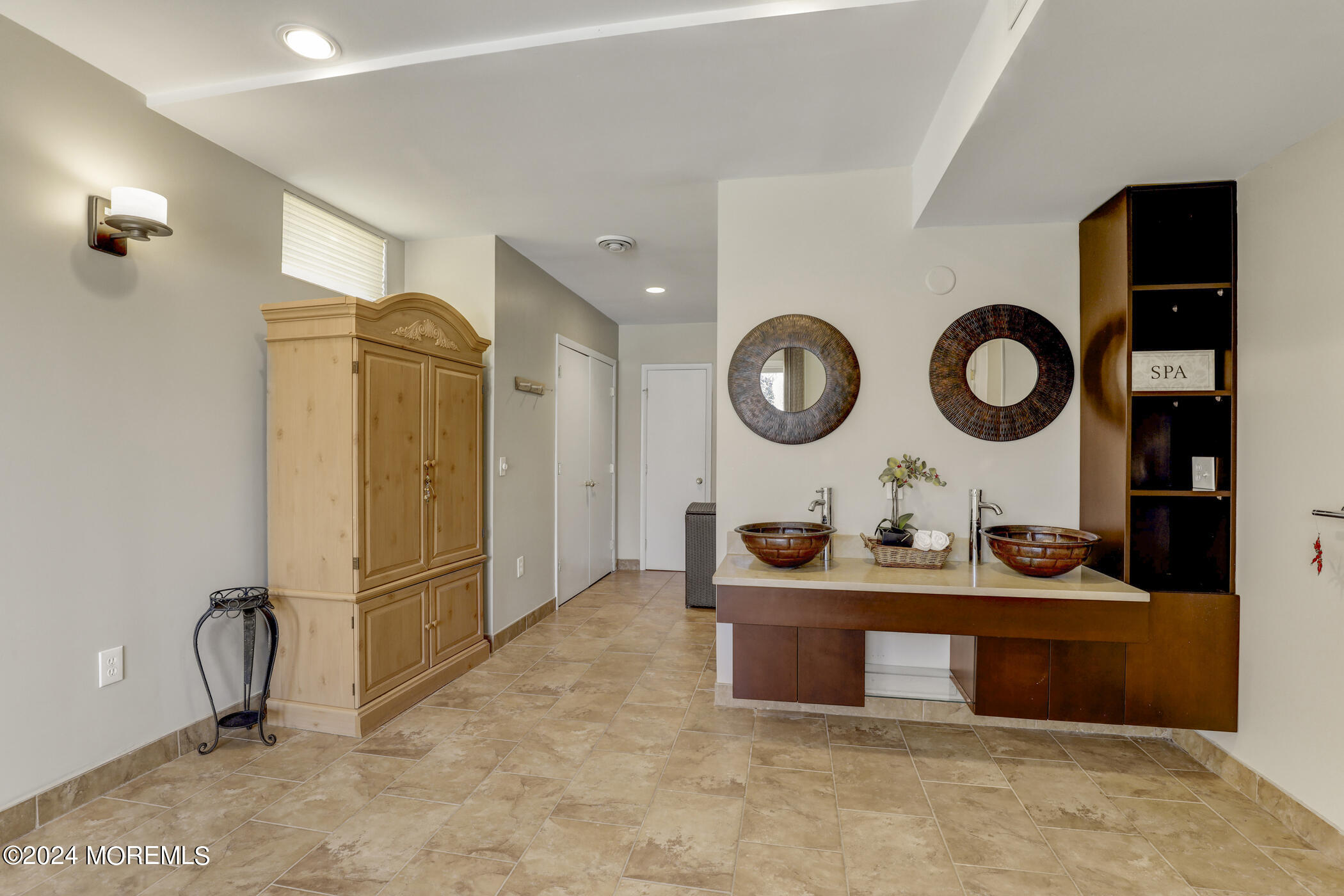 5 Cherokee Court Morganville, NJ 07751 - Photo 42 of 60 Spa