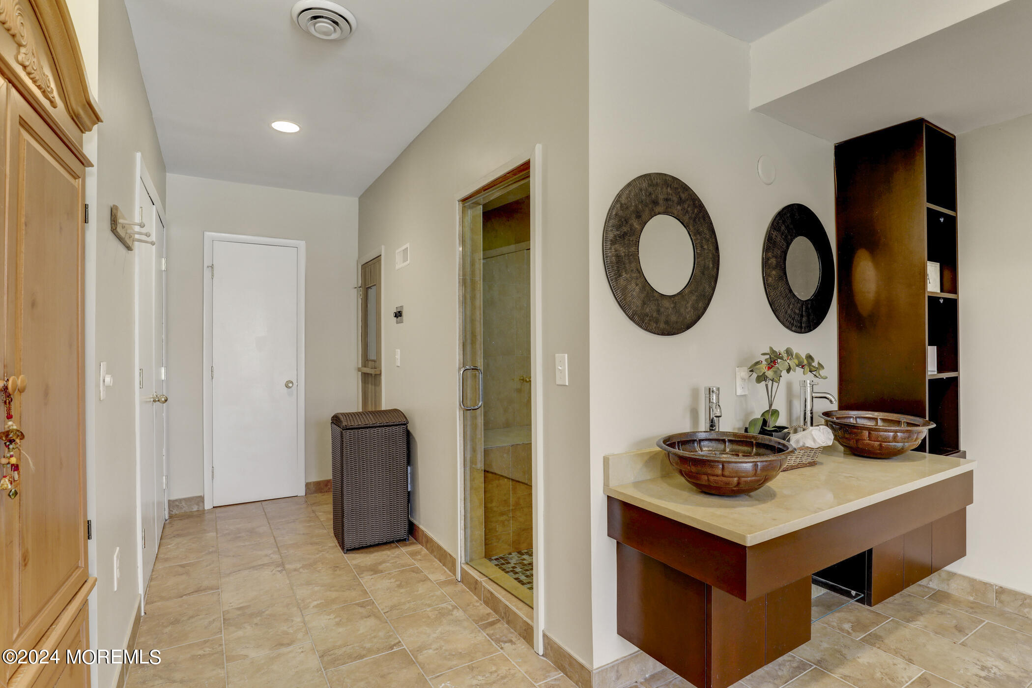 5 Cherokee Court Morganville, NJ 07751 - Photo 44 of 60 Spa