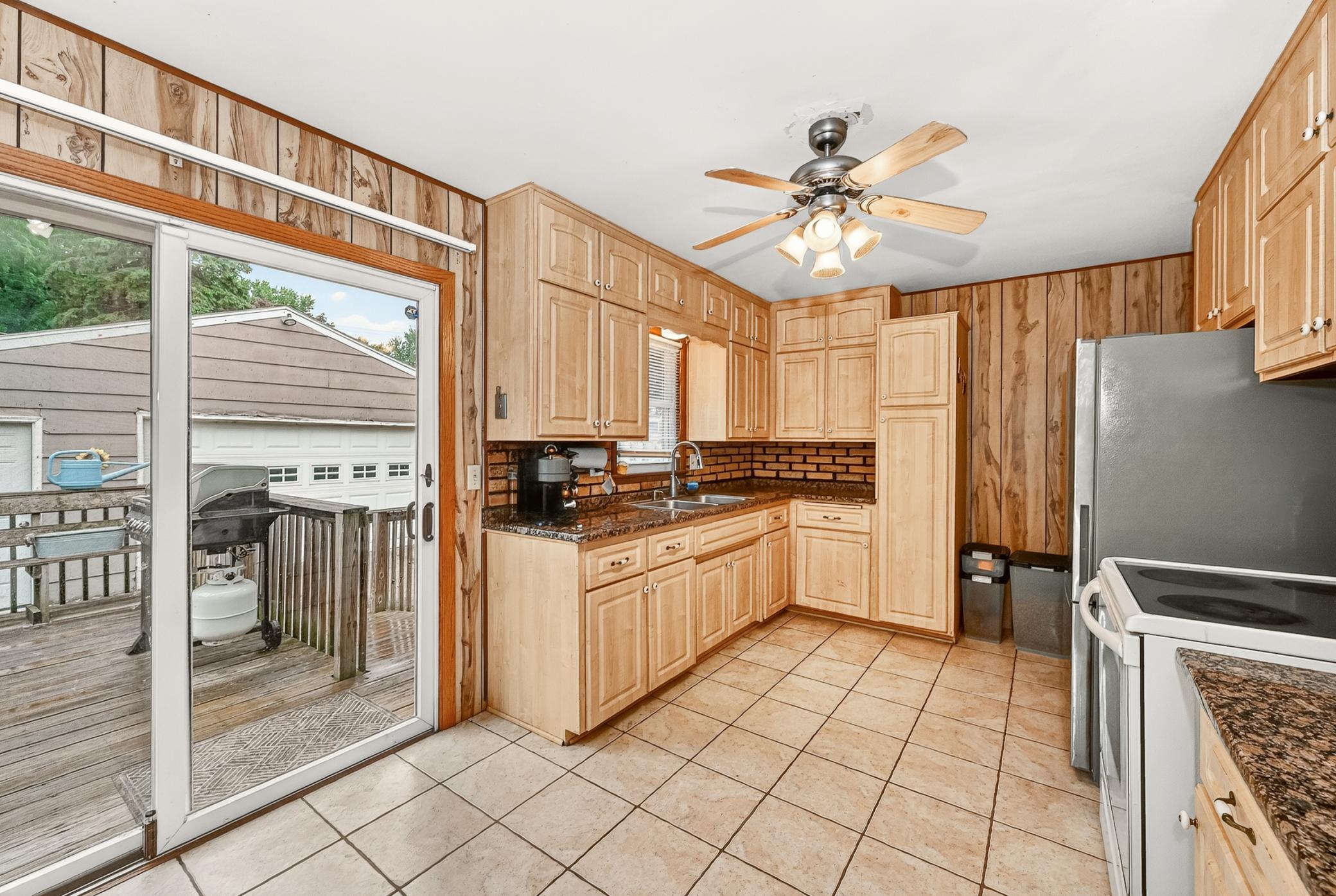 2412 25th Street Northwest Rochester, MN 55901 - Photo 5 of 25