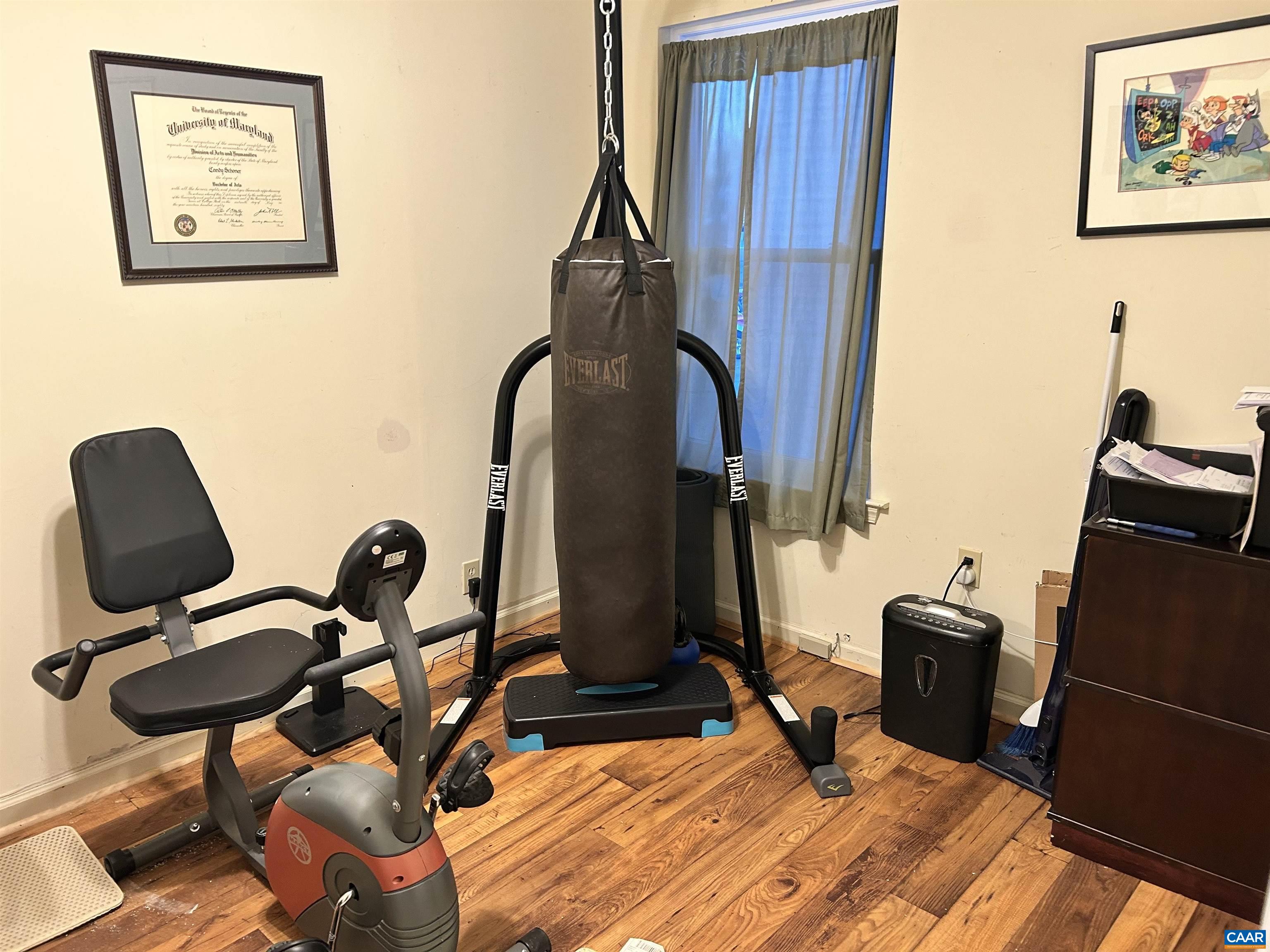 340 Riverside Avenue Charlottesville, VA 22902 - Photo 14 of 17 a bedroom with bed and mirror
