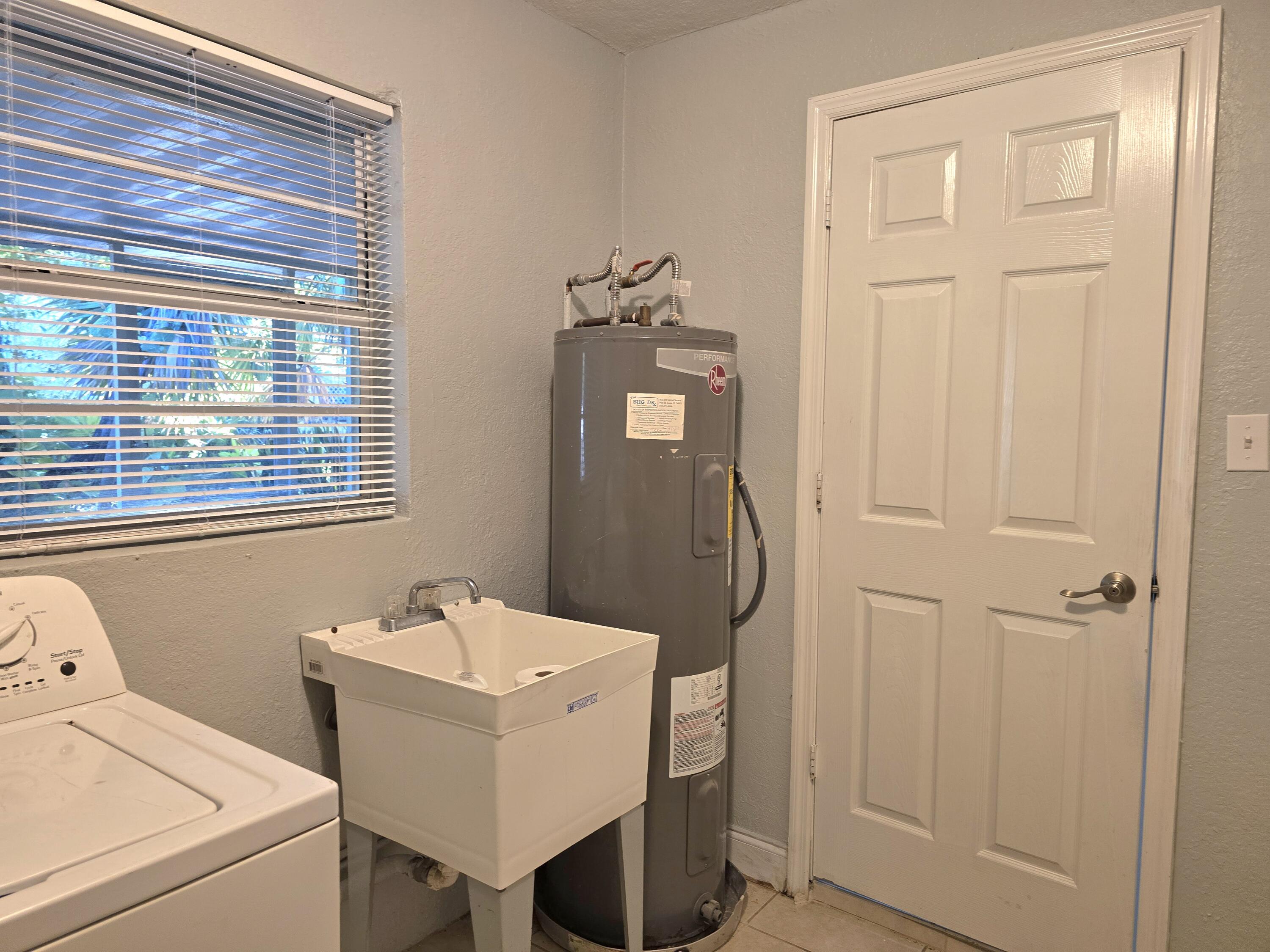 580 Wendell Road Fort Pierce, FL 34950 - Photo 10 of 25 20260617_090656 (1)