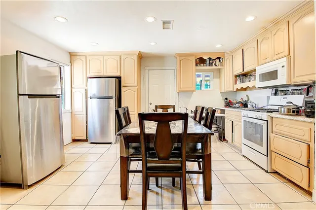 $600,000 | 7811 Railroad Avenue, Riverside, CA 92504