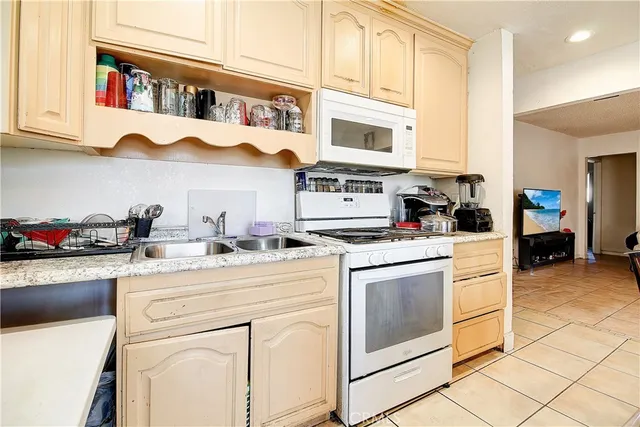 $600,000 | 7811 Railroad Avenue, Riverside, CA 92504