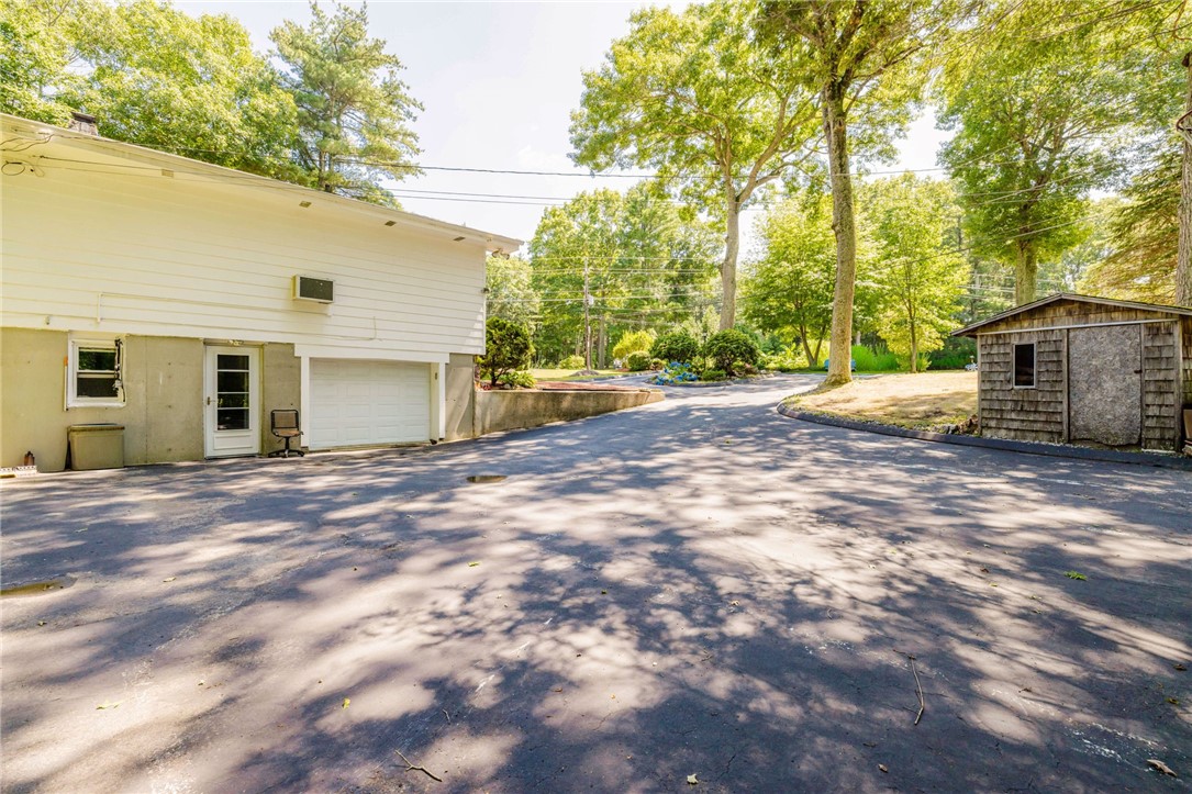 22 Oakview Terrace Glocester, RI 02857 - Photo 28 of 36
