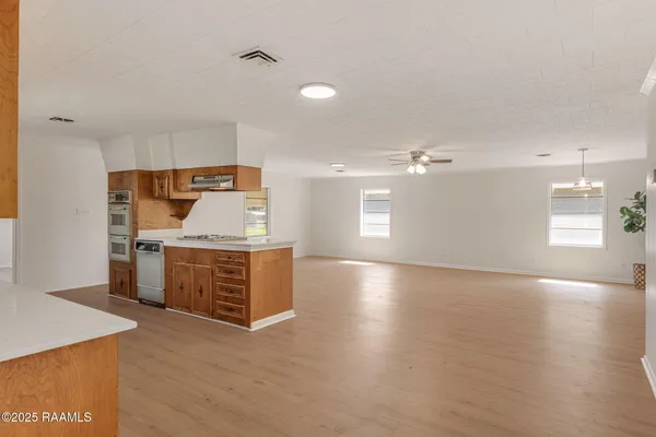 $179,000 | 711 North Deshotel Avenue, Kaplan, LA 70548