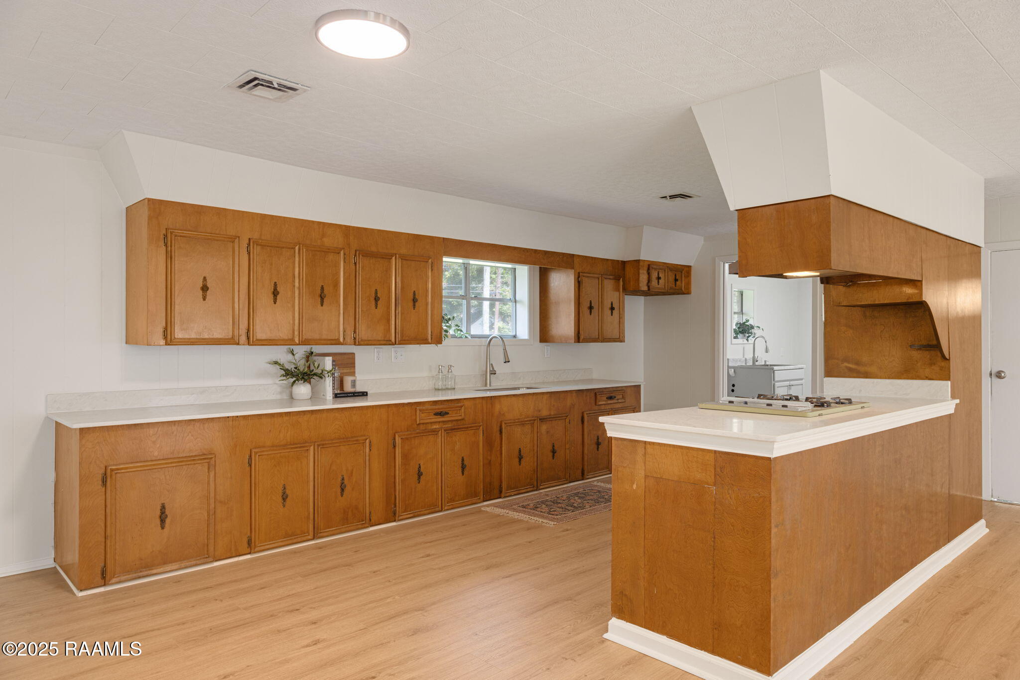 711 North Deshotel Avenue Kaplan, LA 70548 - Photo 6 of 31 6-web-or-mls-711 N Deshotels Ave-6