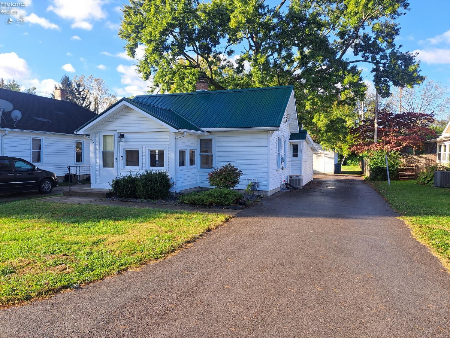 822 Upton Road Fremont, OH 43420 - Photo 1 of 12 Gallery Image 1
