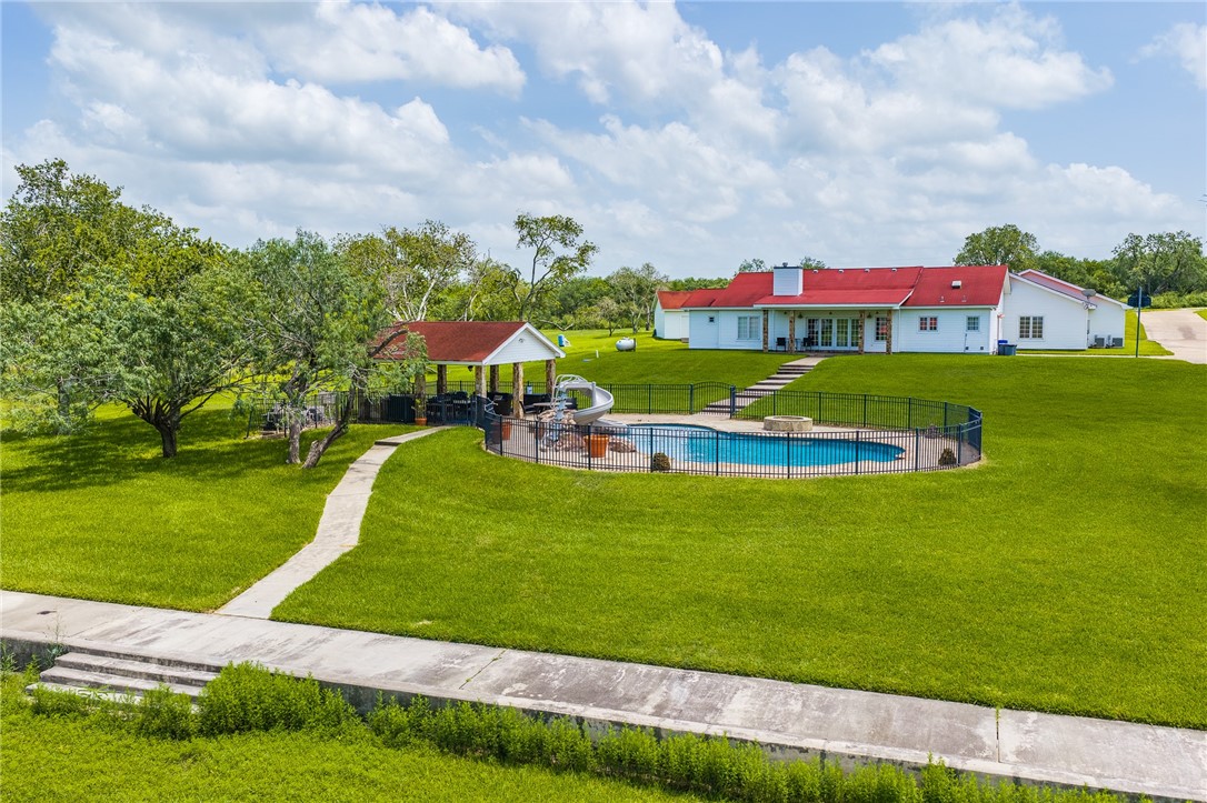 8259 Baldwin Avenue Mathis, TX 78368 - Photo 8 of 40