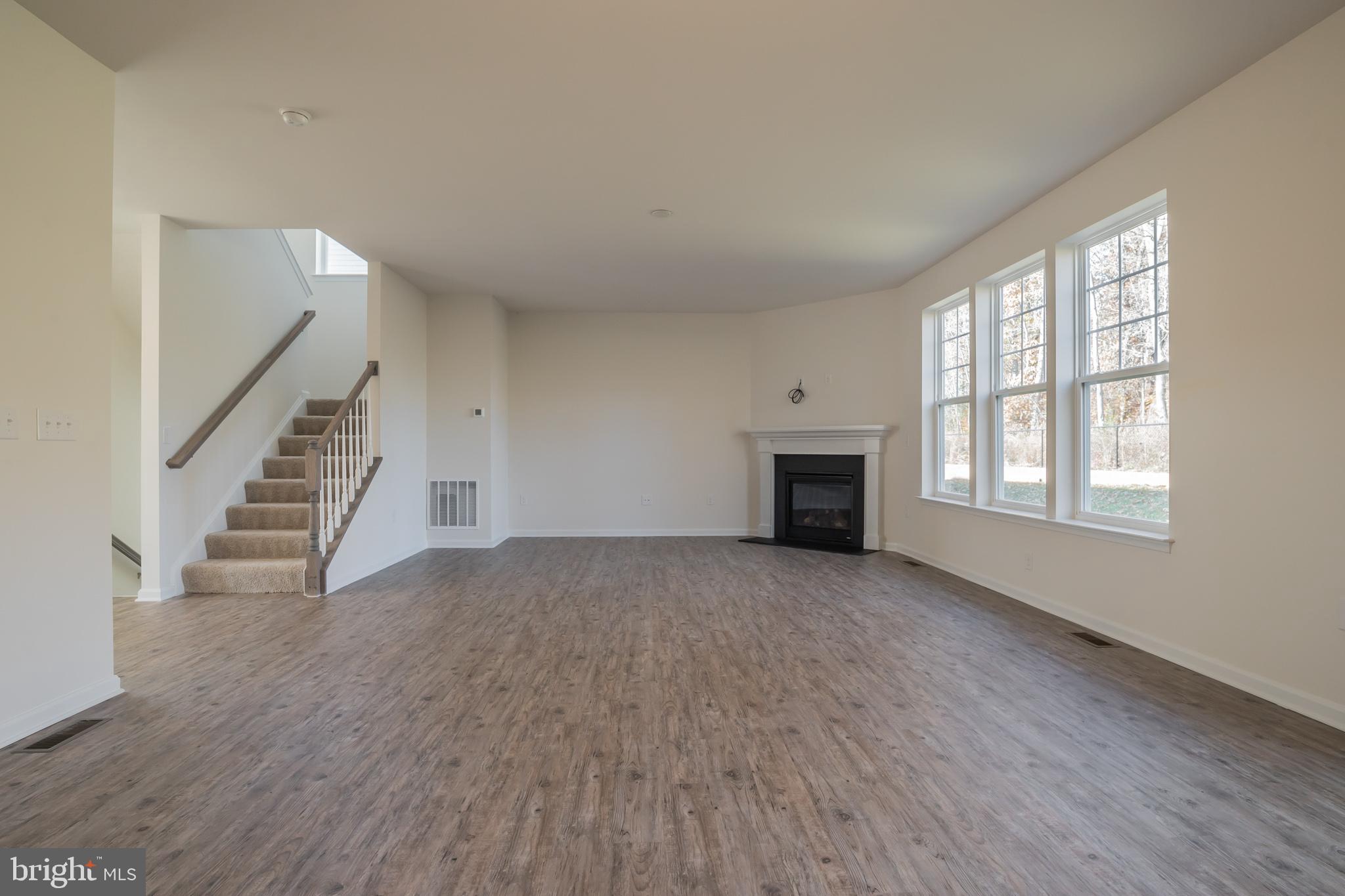 9192 Riverhill Road Laurel, MD 20723 - Photo 5 of 26 Gallery Image 5
