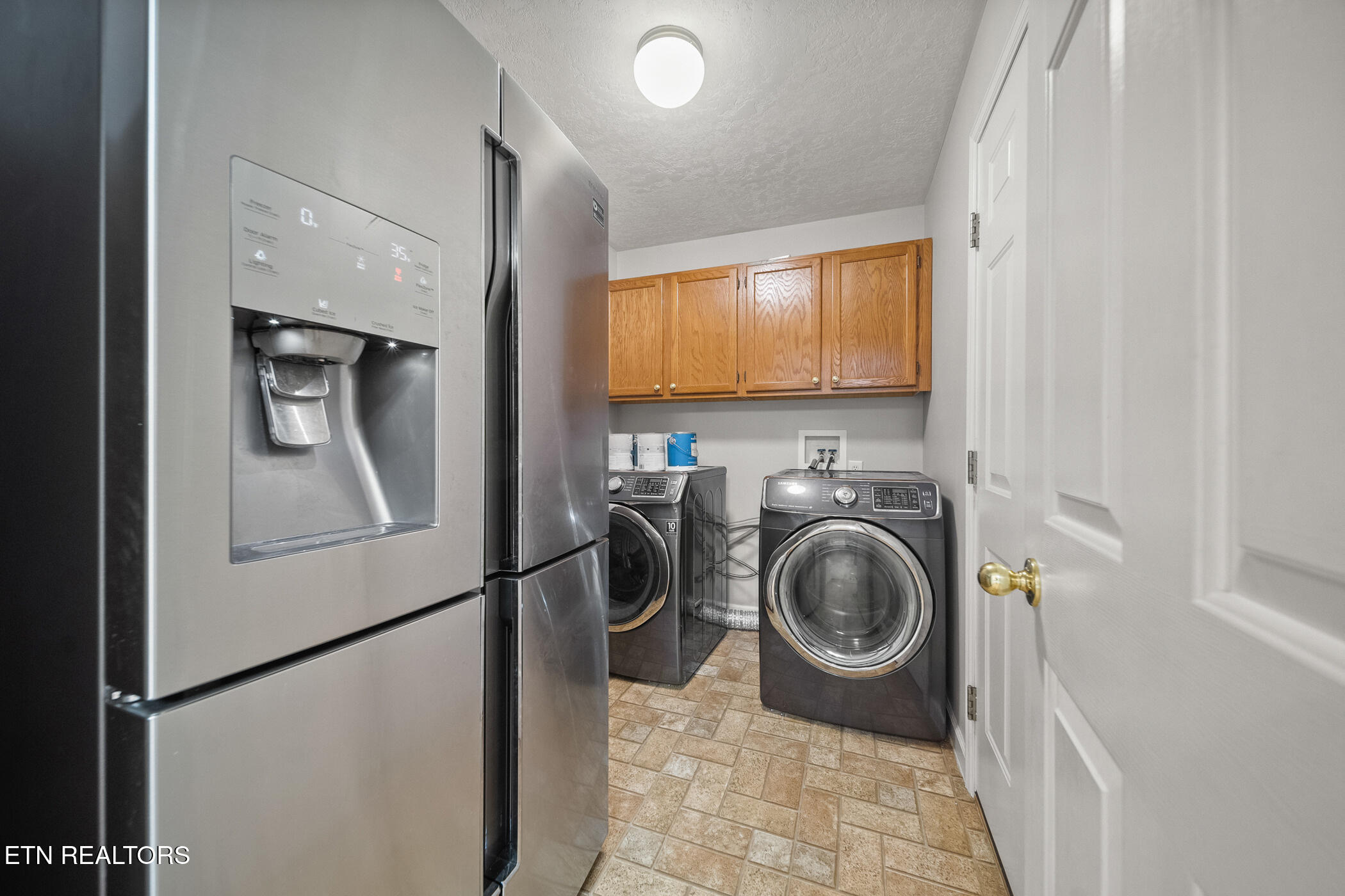 7405 Palmleaf Road Knoxville, TN 37918 - Photo 5 of 15 Laundry