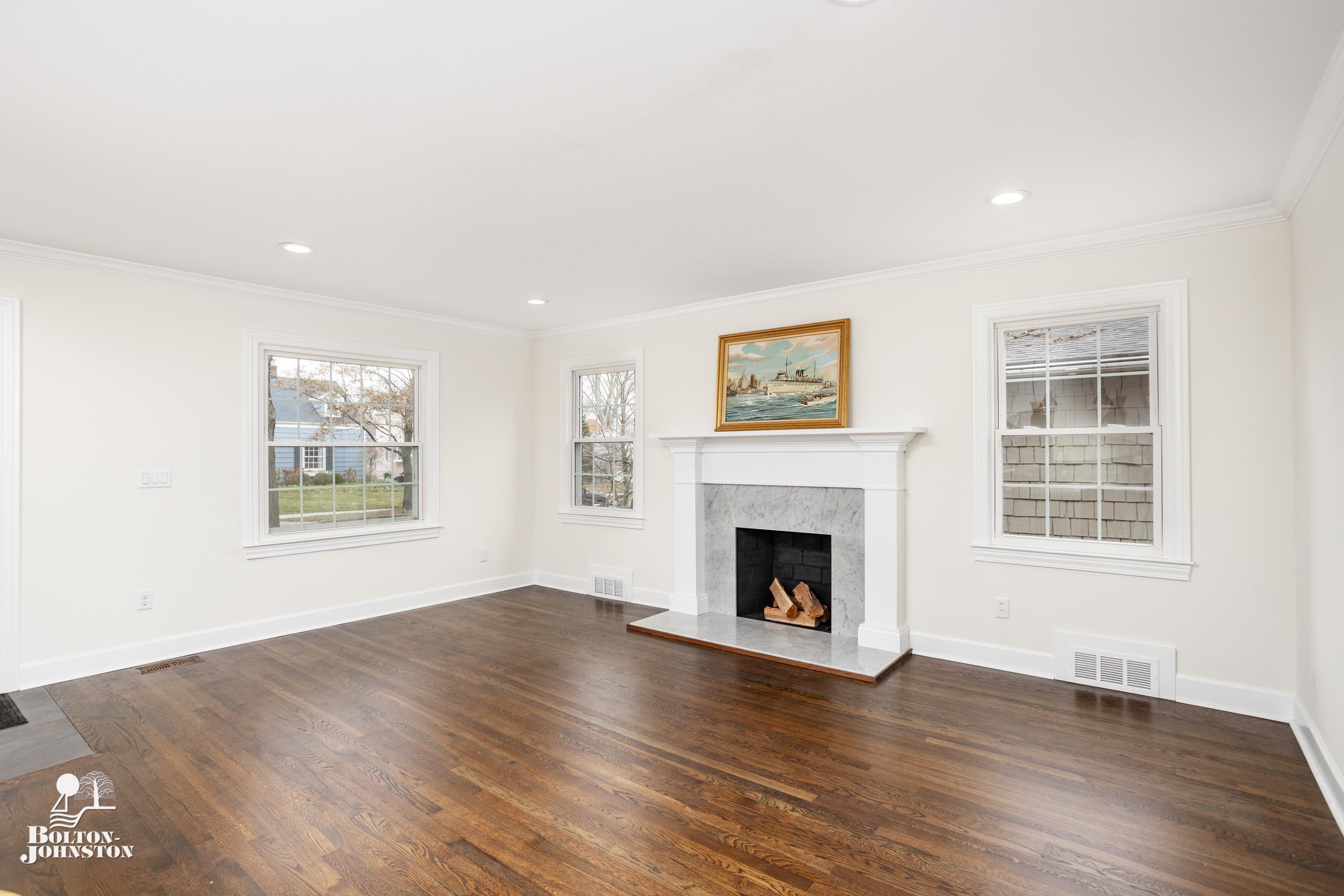 284 Ridgemont Road Grosse Pointe, MI 48236 - Photo 9 of 34 Great Room