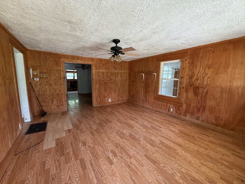 2334 Harper Road Beckley, WV 25801 - Photo 6 of 19 Gallery Image 6