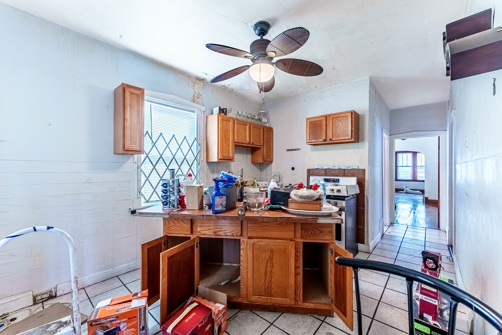 7149 South Wood Street Chicago, IL 60636 - Photo 15 of 26 a view of a workspace with furniture and a workspace