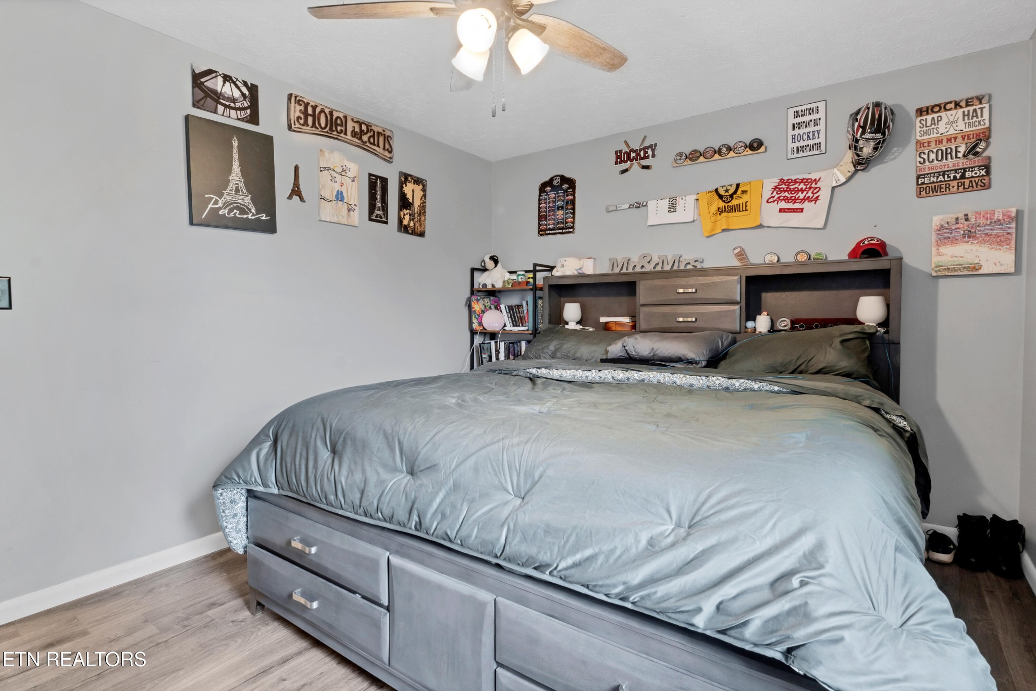 926 Amy Street Seymour, TN 37865 - Photo 12 of 22 a bedroom with bed and furniture