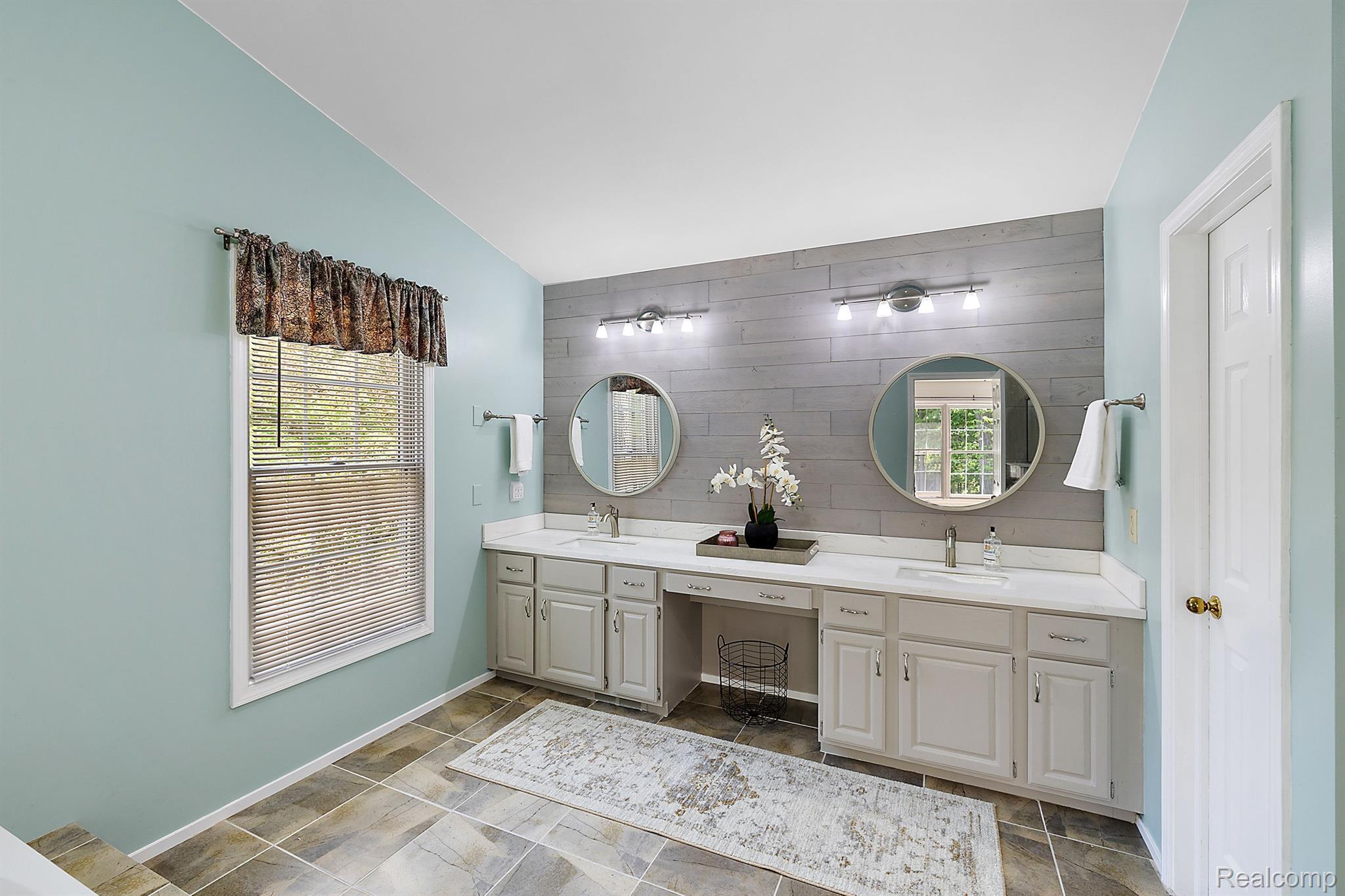 1432 Sandy Ridge Drive Rochester, MI 48306 - Photo 27 of 49 Gallery Image 27