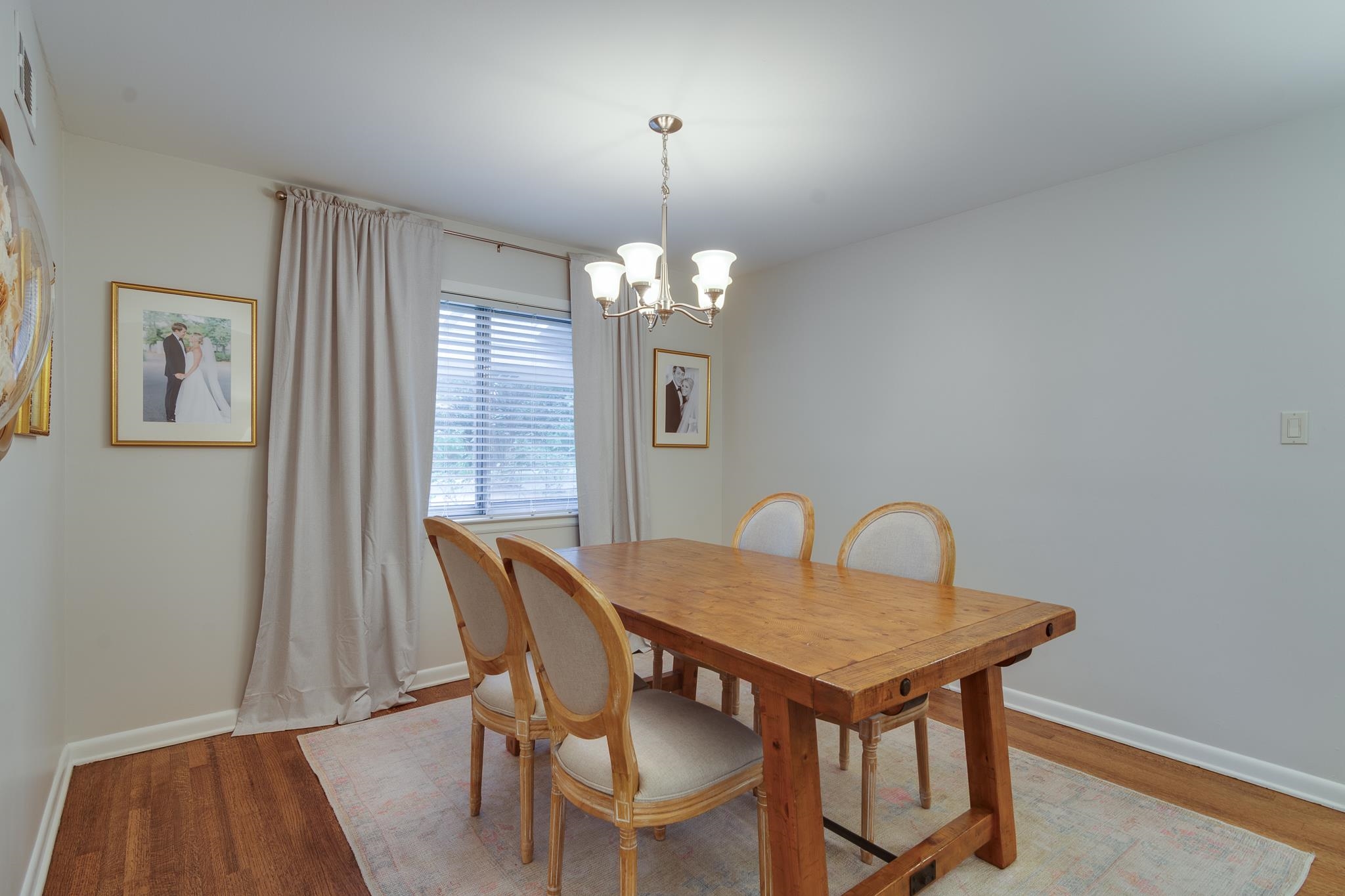 4563 Aldersgate Road Memphis, TN 38117 - Photo 8 of 22 a dining room with furniture and window