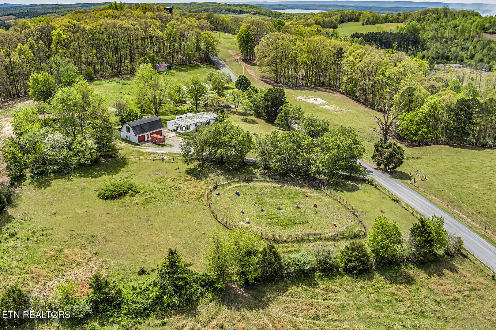223 Reed Road Ten Mile, TN 37880 - Photo 29 of 37 29_ReedRoad_223_Corral02