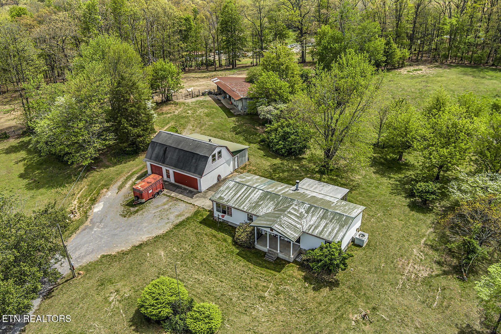 223 Reed Road Ten Mile, TN 37880 - Photo 10 of 37 10_ReedRoad_223_Garage-HomeElevated03