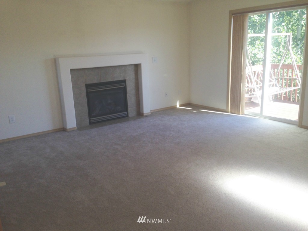 4006 152nd Place Southeast Bothell, WA 98012 - Photo 7 of 12