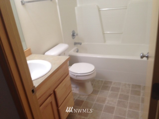 4006 152nd Place Southeast Bothell, WA 98012 - Photo 9 of 12