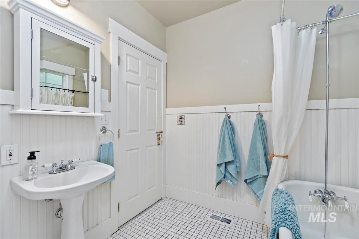 1825 West Beacon Light Road Eagle, ID 83616 - Photo 22 of 49