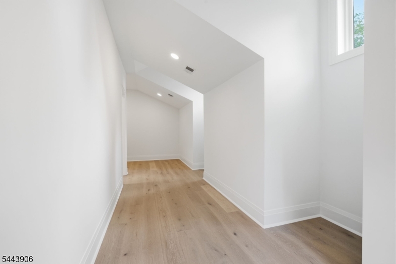 180 Round Top Road Bernardsville, NJ 07924 - Photo 32 of 50