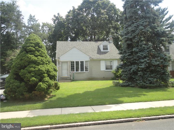 492 Wayne Avenue Springfield, PA 19064 - Photo 2 of 19 Exterior