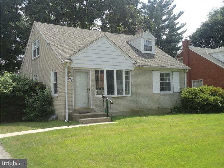 492 Wayne Avenue Springfield, PA 19064 - Photo 3 of 19 Exterior