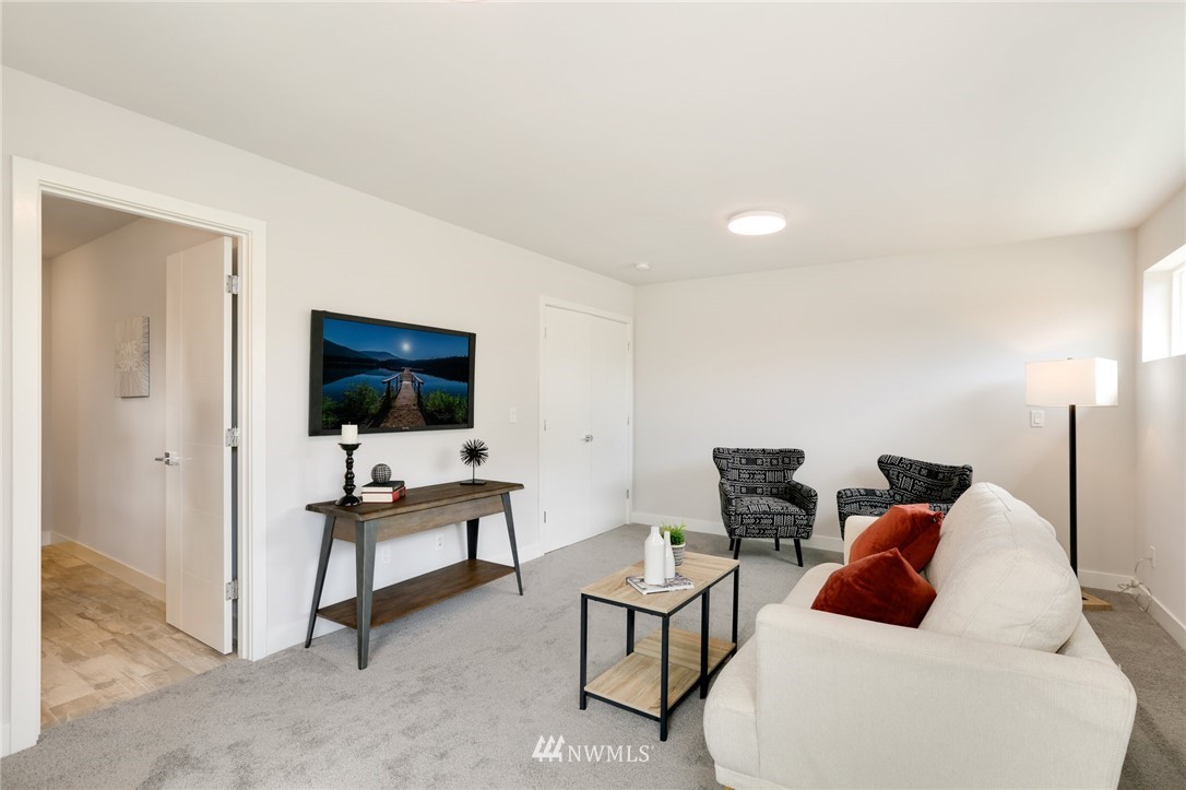2507 Southwest Roxbury Street Seattle, WA 98106 - Photo 17 of 25 Gallery Image 17