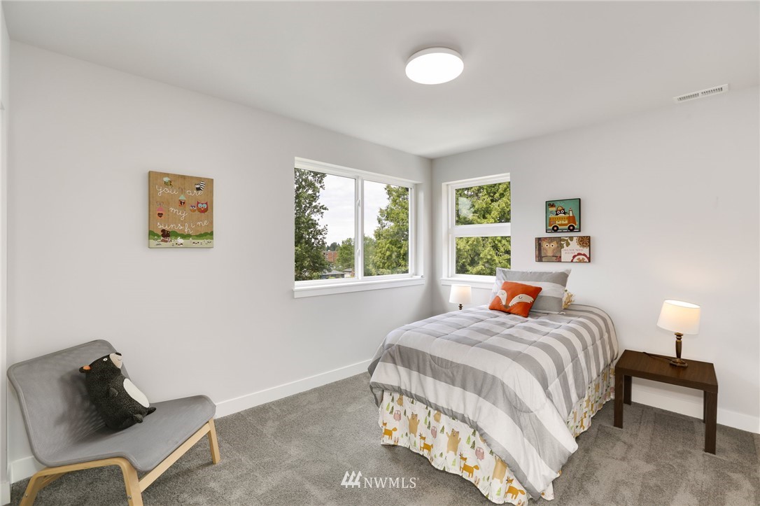 2507 Southwest Roxbury Street Seattle, WA 98106 - Photo 21 of 25 Gallery Image 21