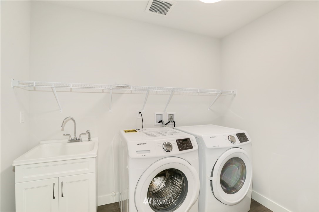 2507 Southwest Roxbury Street Seattle, WA 98106 - Photo 23 of 25 Gallery Image 23