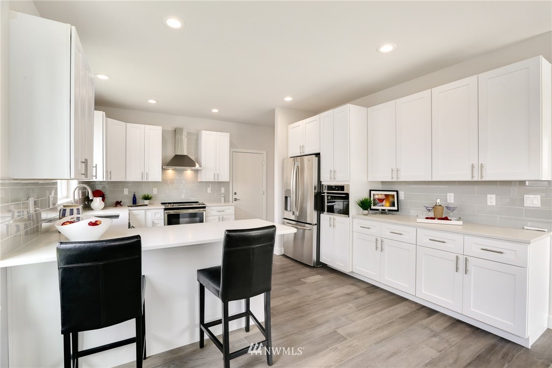 2507 Southwest Roxbury Street Seattle, WA 98106 - Photo 9 of 25 Gallery Image 9