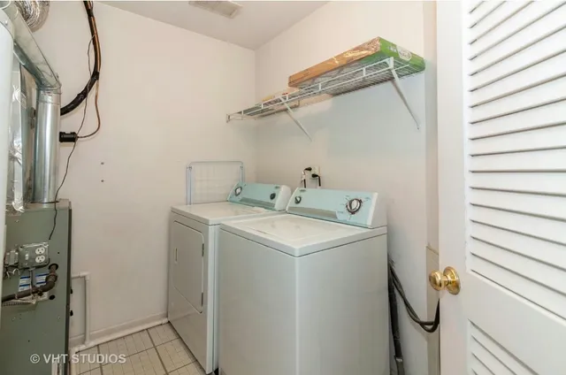 $2,400 | 1069 Ripple Ridge, Darien, IL 60561