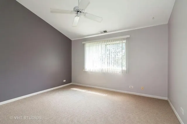 $2,400 | 1069 Ripple Ridge, Darien, IL 60561