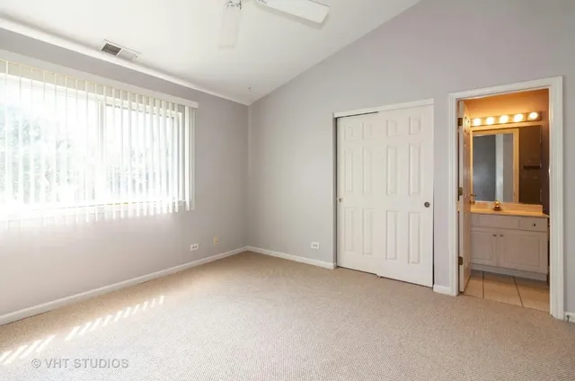 $2,400 | 1069 Ripple Ridge, Darien, IL 60561