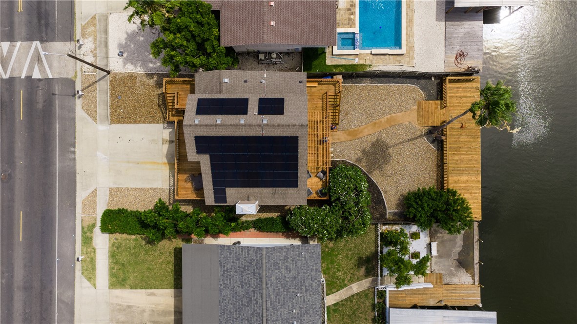3222 Laguna Shores Road Corpus Christi, TX 78418 - Photo 37 of 40 Solar Panels