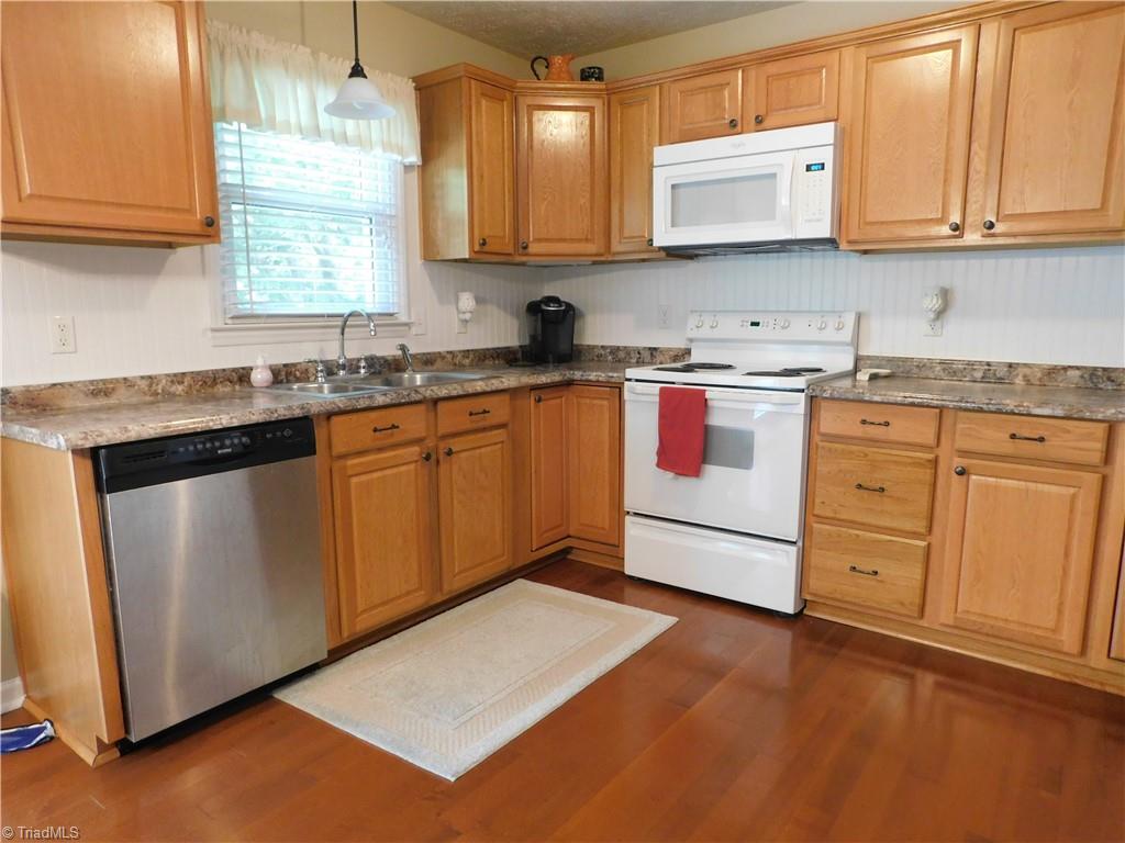 152 Oak Ridge Place Mount Airy, NC 27030 - Photo 20 of 26 Gallery Image 20