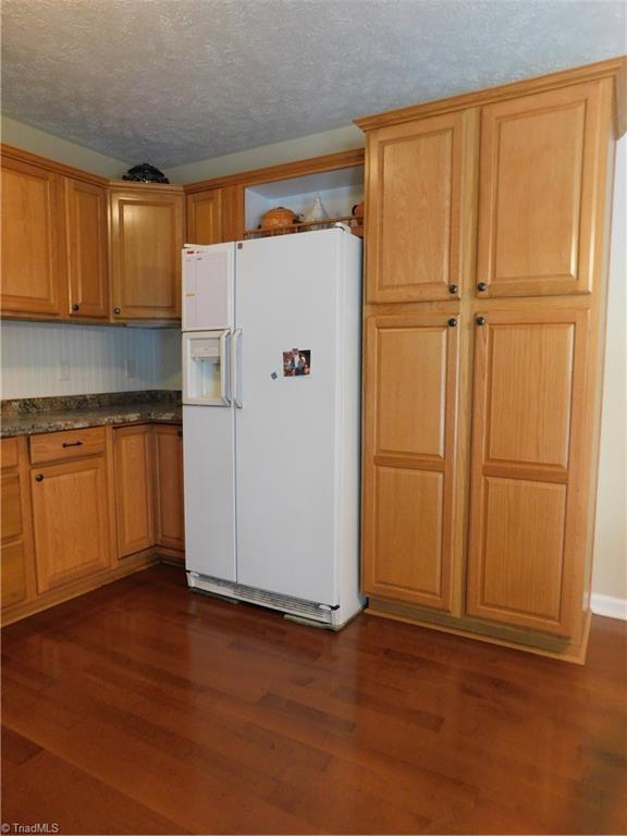 152 Oak Ridge Place Mount Airy, NC 27030 - Photo 10 of 26 Gallery Image 10