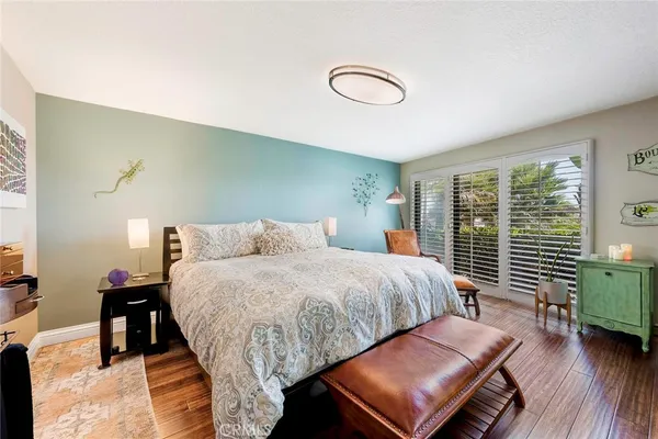 $925,000 | 3811 East Livingston Drive, Unit 1, Long Beach, CA 90803