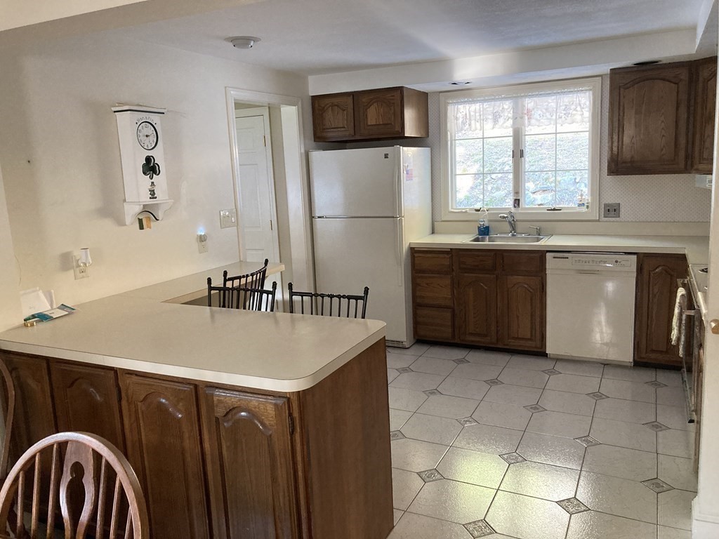 2 Mooney Road Burlington, MA 01803 - Photo 17 of 36