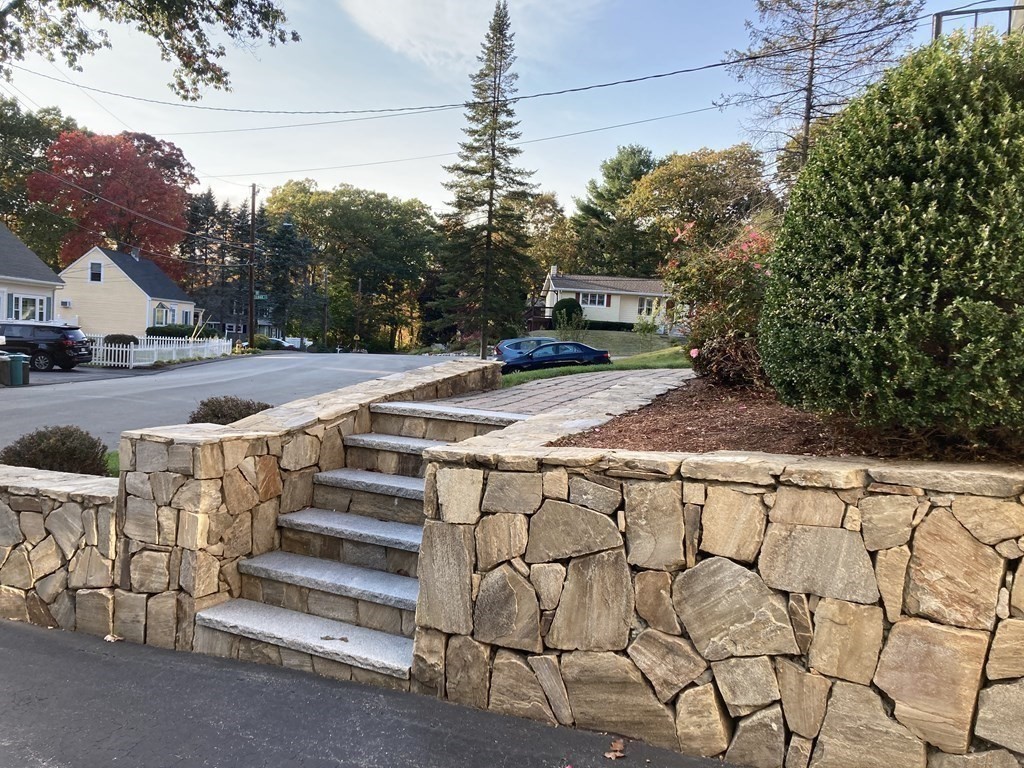 2 Mooney Road Burlington, MA 01803 - Photo 8 of 36