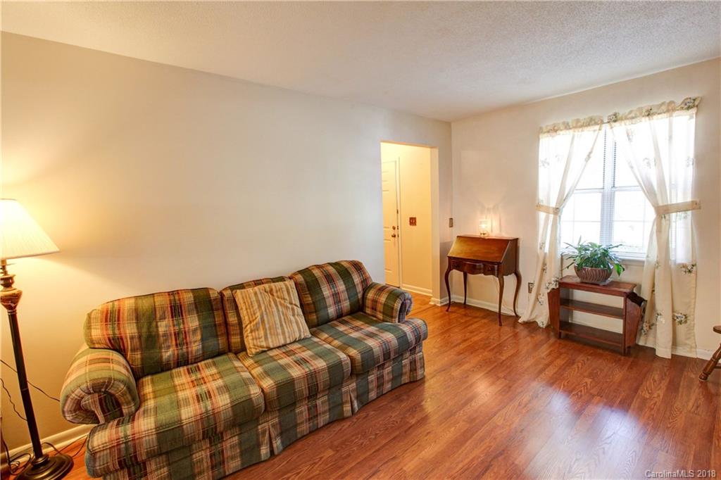 6037 Heath Valley Road Charlotte, NC 28210 - Photo 14 of 29 Gallery Image 14