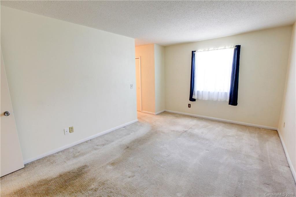 6037 Heath Valley Road Charlotte, NC 28210 - Photo 19 of 29 Gallery Image 19