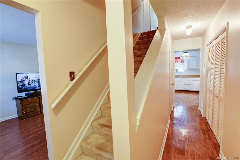 6037 Heath Valley Road Charlotte, NC 28210 - Photo 3 of 29 Gallery Image 3