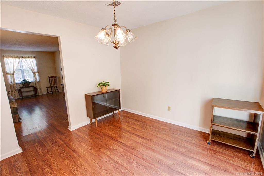 6037 Heath Valley Road Charlotte, NC 28210 - Photo 10 of 29 Gallery Image 10