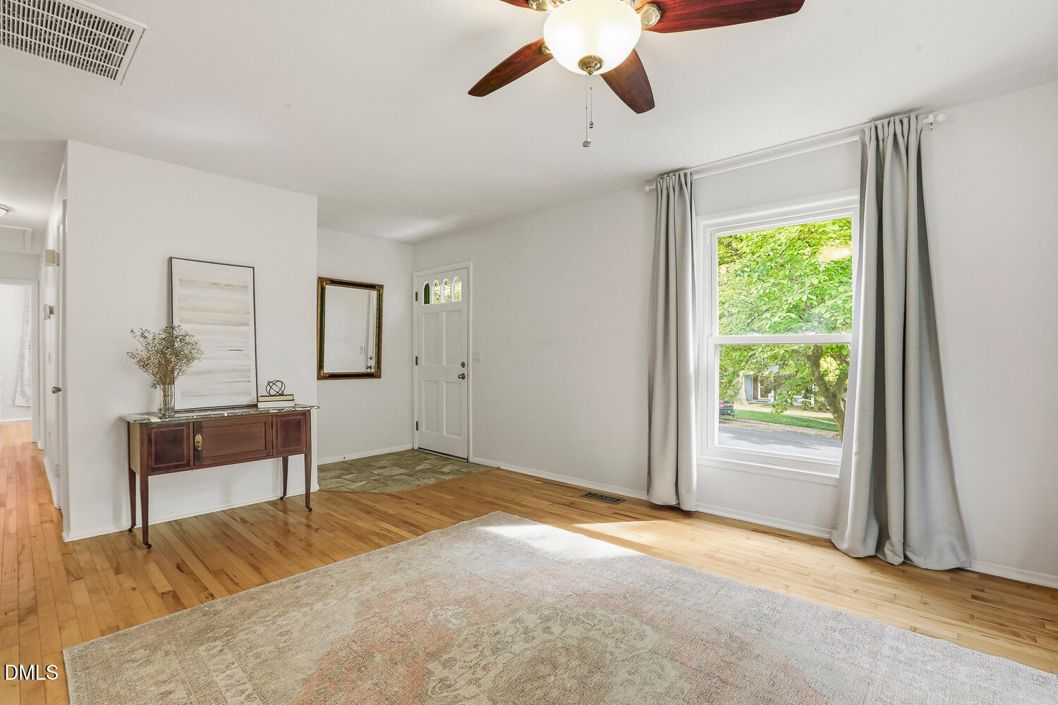 200 Brandon Court Raleigh, NC 27609 - Photo 3 of 43 200 Brandon Ct Raleigh NC-large-007-019-