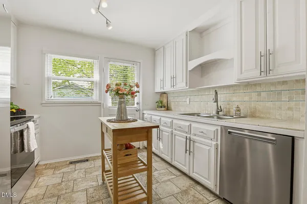 $475,000 | 200 Brandon Court, Raleigh, NC 27609